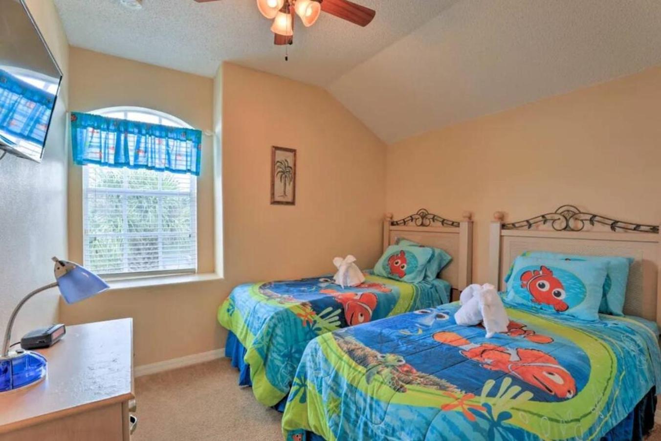 Triton Vacation Pool Home Near Disney ออร์ลันโด ภายนอก รูปภาพ